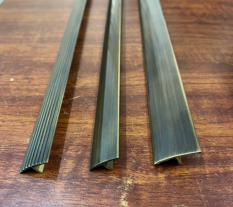 chỉ - đồng-màu-giả - cổ