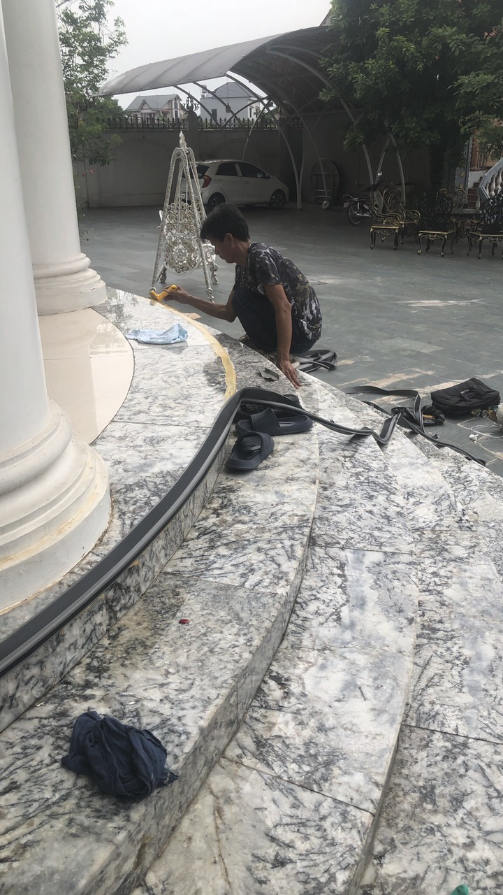 nep-pvc-chong-tron-truot-9