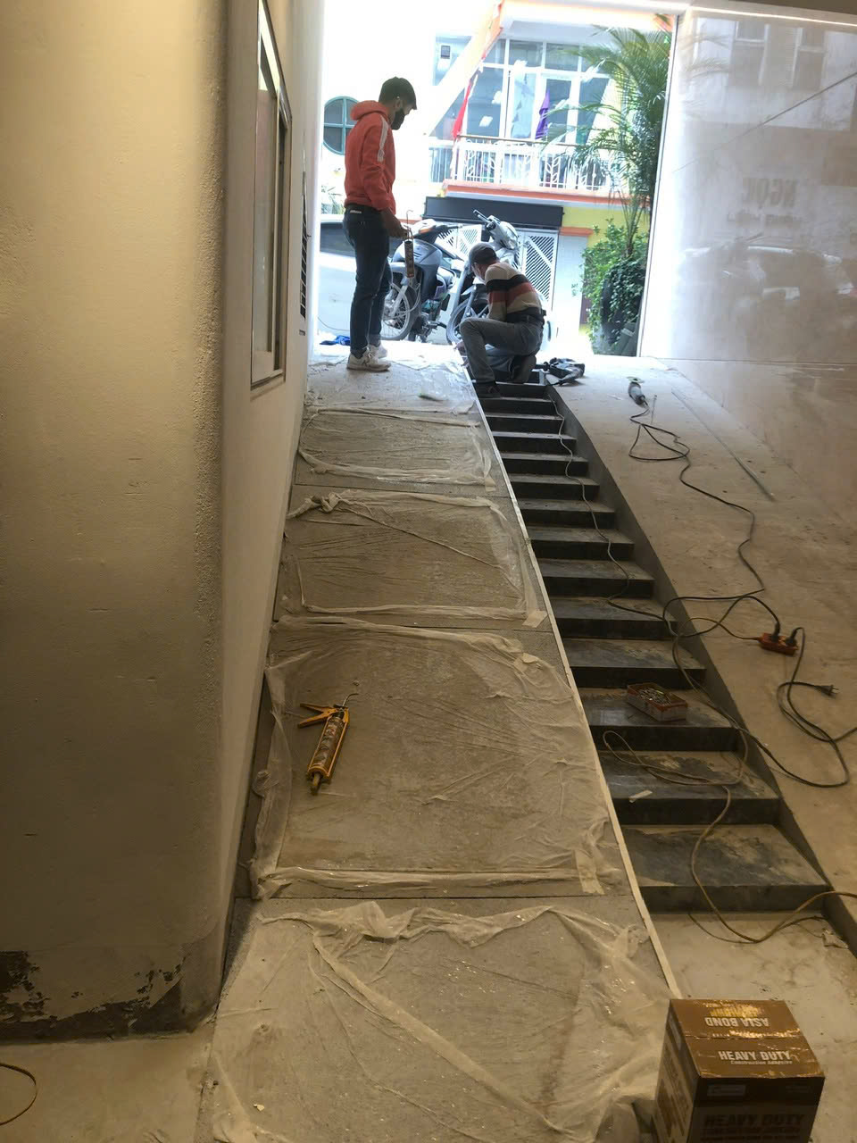 Thi-công-chống-trượt-ram-rốc-bằng -tấm-composite- 62 Nguyễn Trường Tộ 