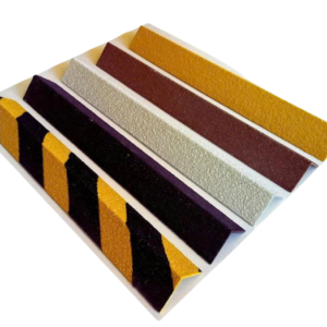 Tấm ốp phẳng chống trượt cầu thang,kích thước 70x50mm