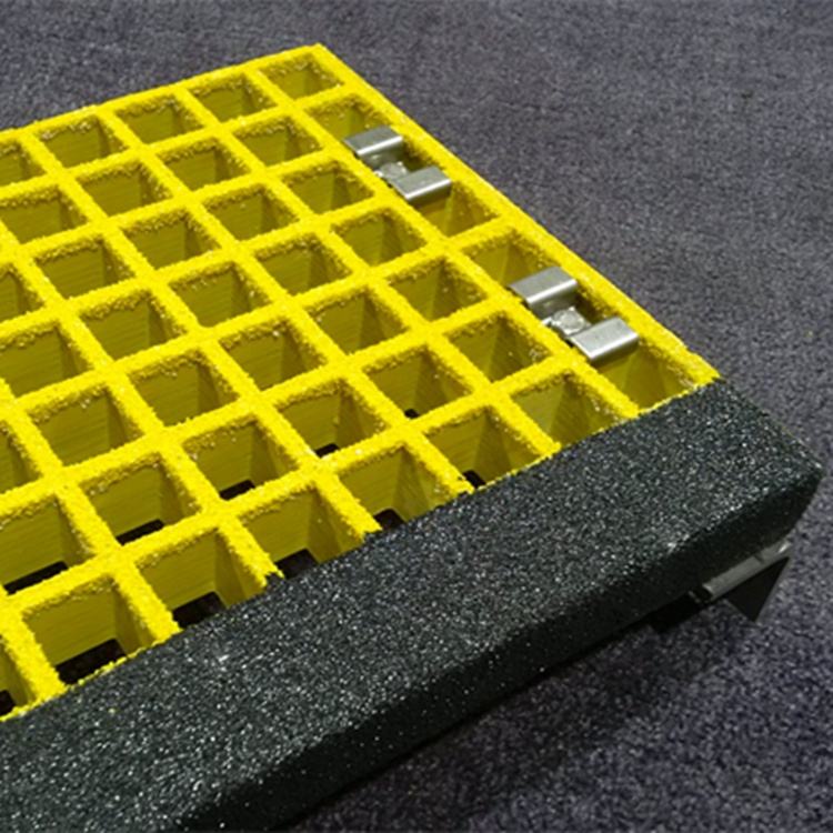 Hc957348601ad4023b8f3b856bf5d5aa9x